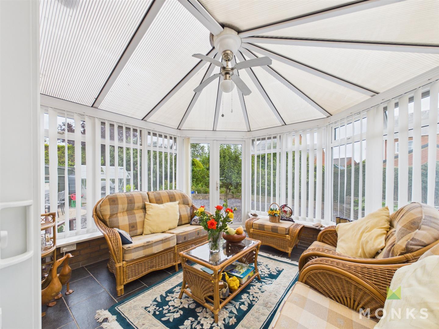 15 Criggion Close, Four Crosses, SY22 6NP For Sale